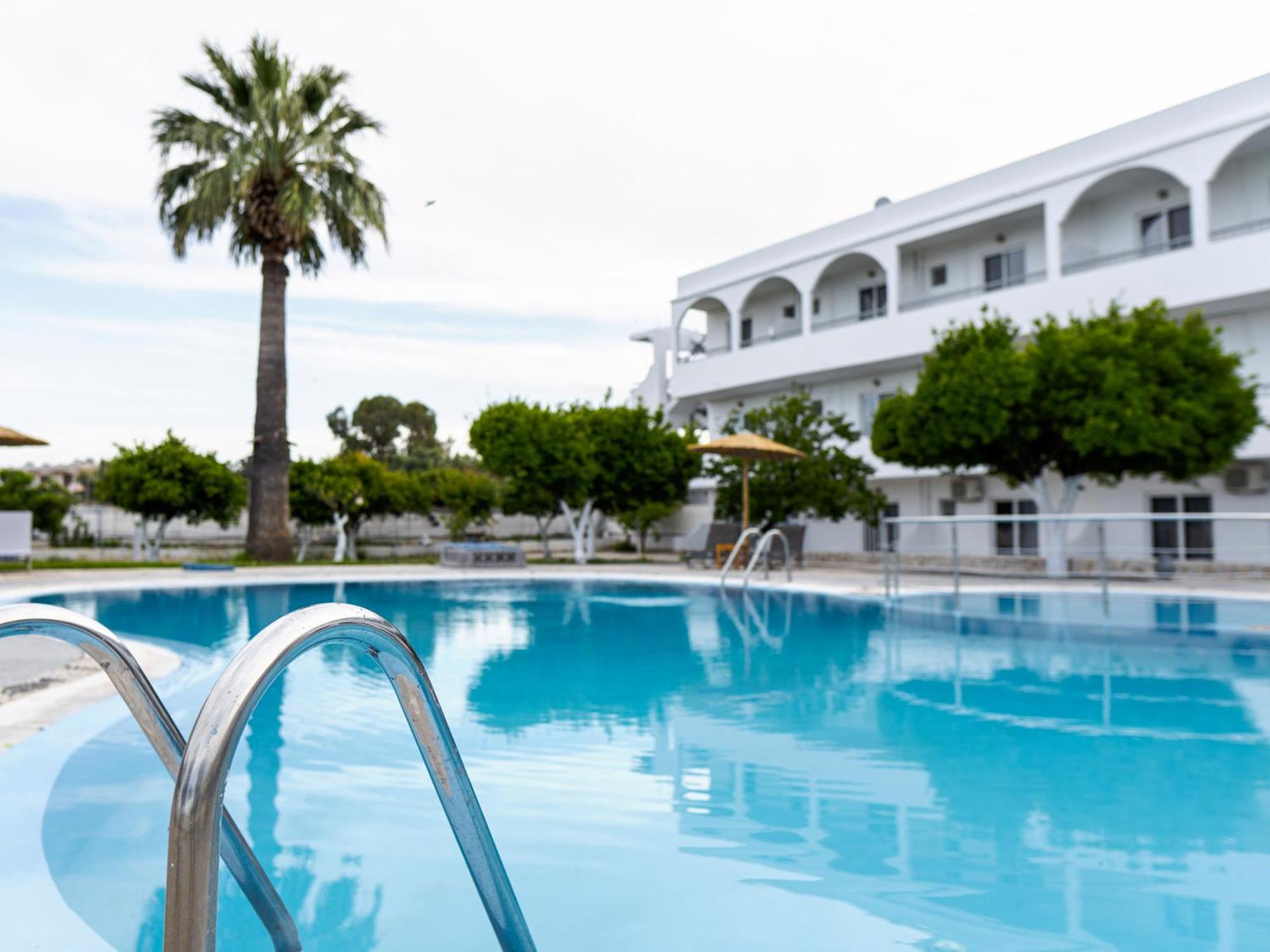 Manos Pension Φαληράκι Εξωτερικό φωτογραφία