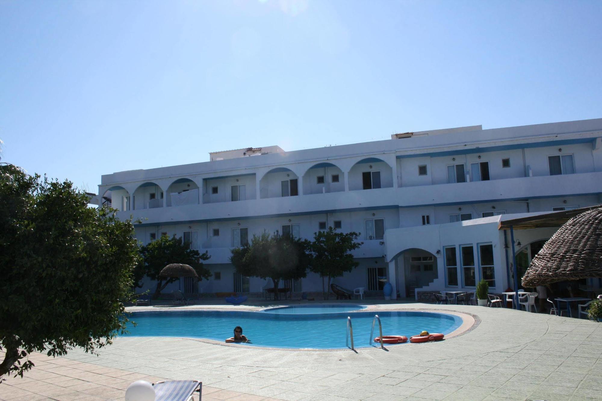 Manos Pension Φαληράκι Εξωτερικό φωτογραφία