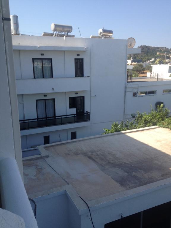 Manos Pension Φαληράκι Εξωτερικό φωτογραφία